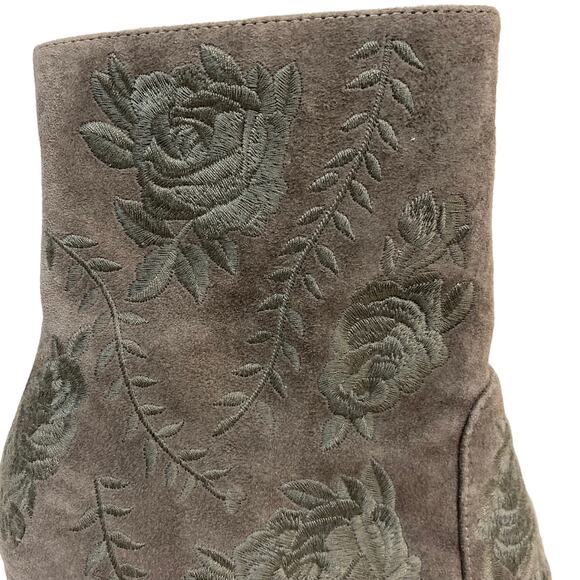 Anthropologie Silent D Mamet Gray Embroidered Suede Heeled Boots Size 10 - Picture 10 of 10